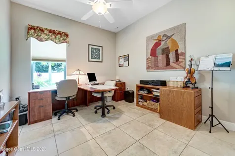160 Via Catalano Court NE Palm Bay FL 32907