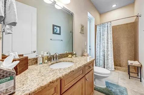 160 Via Catalano Court NE Palm Bay FL 32907