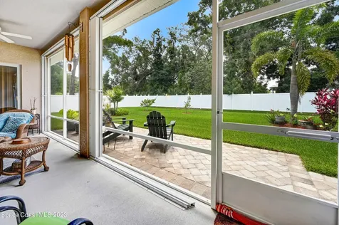 160 Via Catalano Court NE Palm Bay FL 32907