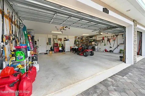 160 Via Catalano Court NE Palm Bay FL 32907