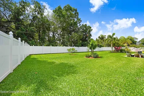 160 Via Catalano Court NE Palm Bay FL 32907