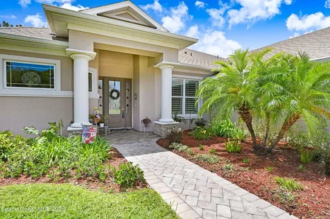 160 Via Catalano Court NE Palm Bay FL 32907