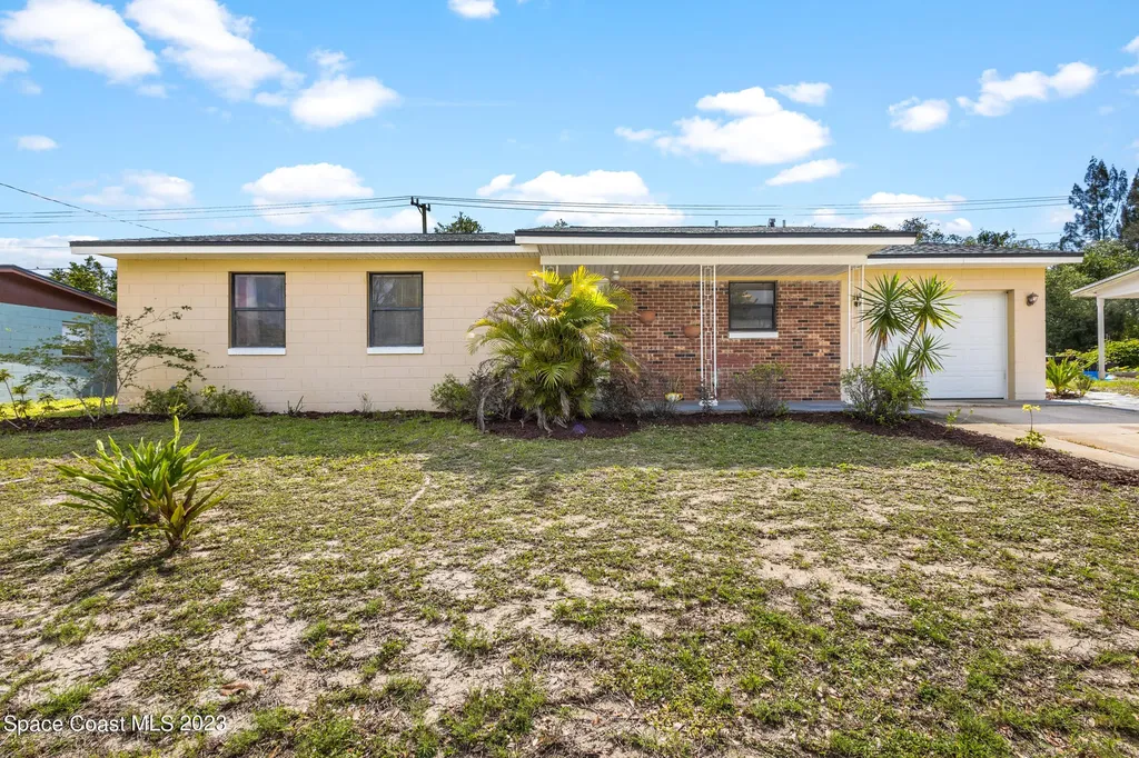 539 Clarewood Boulevard Titusville FL 32796