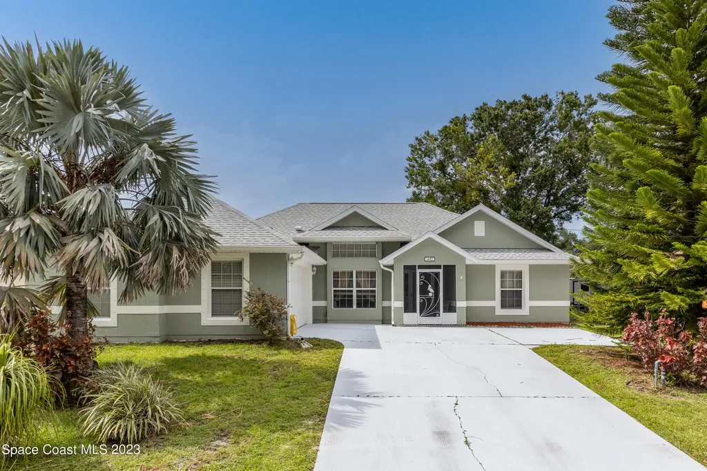 1493 Salazar Street SE Palm Bay FL 32909