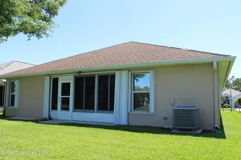 2390 Stratford Pointe Drive Melbourne FL 32904