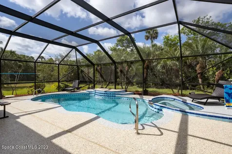 410 Berwick Way Melbourne FL 32940