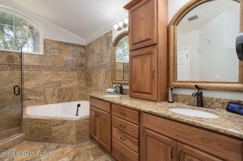 410 Berwick Way Melbourne FL 32940
