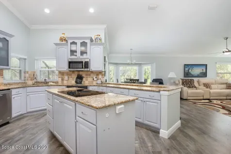 410 Berwick Way Melbourne FL 32940