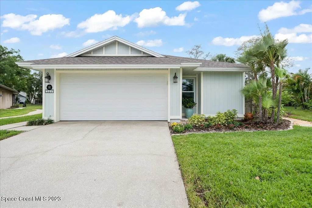 527 Oak Mont Place Melbourne FL 32940