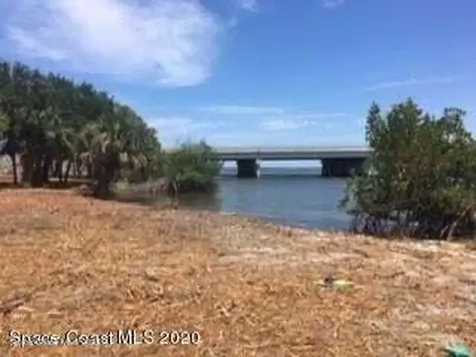 4100 Main Street Sebastian FL 32976