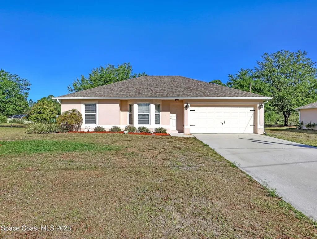 305 Paigo Street SE Palm Bay FL 32909