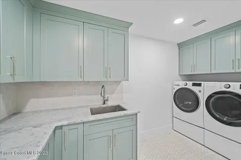 516 Eleuthera Lane Indian Harbour Beach FL 32937