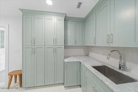 516 Eleuthera Lane Indian Harbour Beach FL 32937
