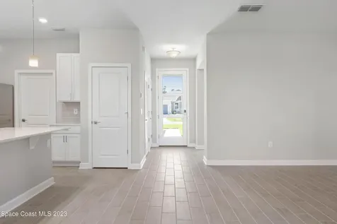 595 White Cap Court NW Palm Bay FL 32907