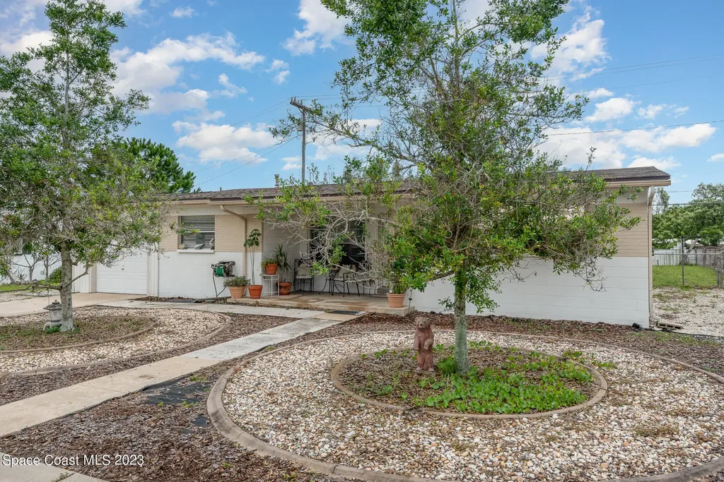 419 Clarewood Boulevard Titusville FL 32796