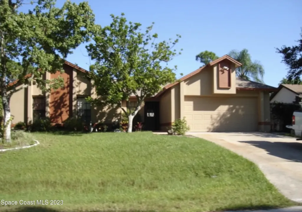 571 Sherman Street SE Palm Bay FL 32909