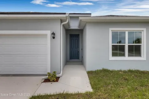 1766 Hallendale Avenue Palm Bay FL 32908