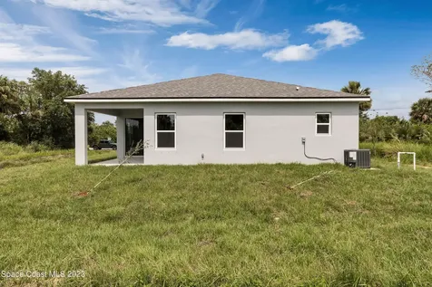 1766 Hallendale Avenue Palm Bay FL 32908