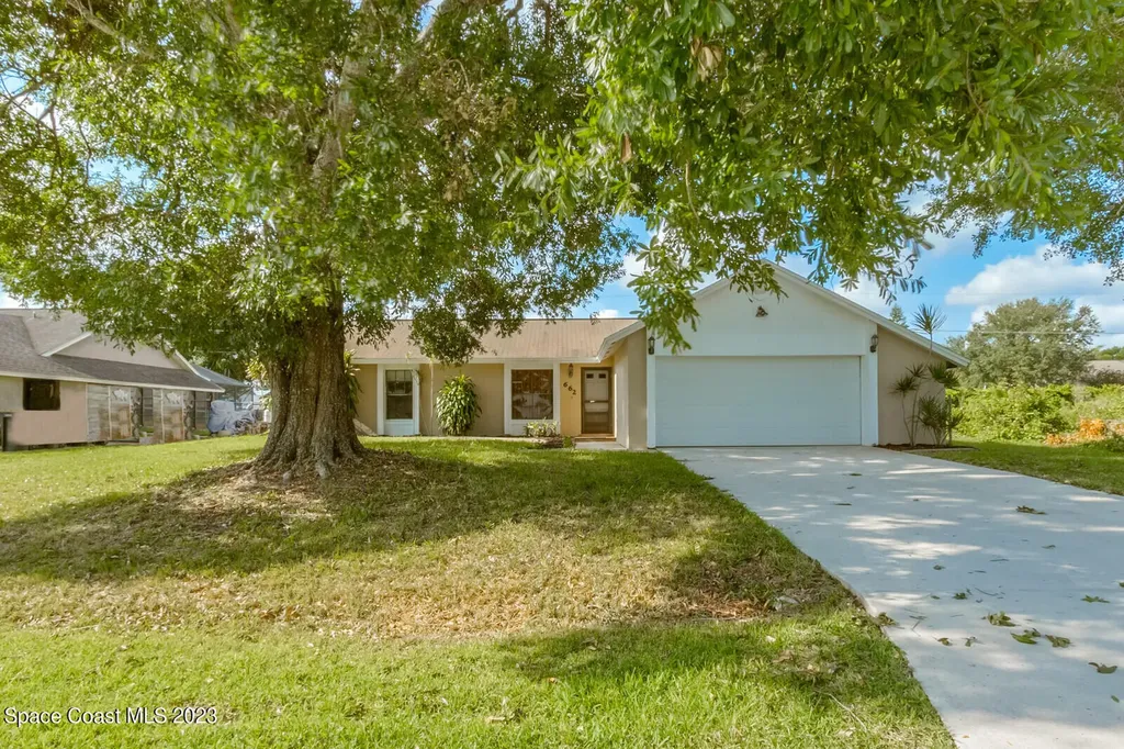 662 Concord Street NE Palm Bay FL 32907