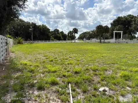 952 S Kenansville Road Kenansville FL 34739