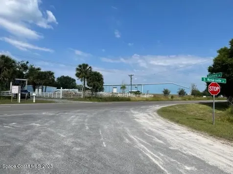 952 S Kenansville Road Kenansville FL 34739