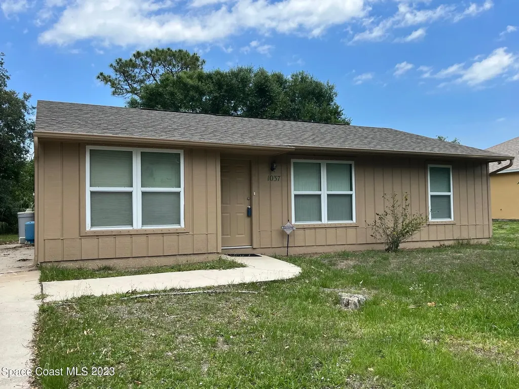 1037 Zambrana Street SE Palm Bay FL 32909