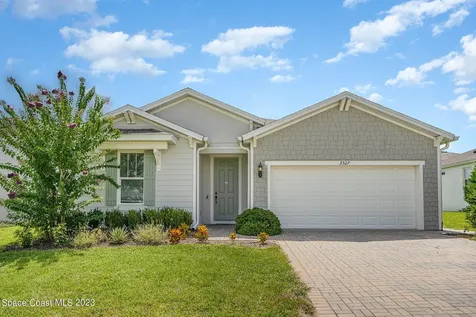 2527 Cliff Avenue Apopka FL 32712