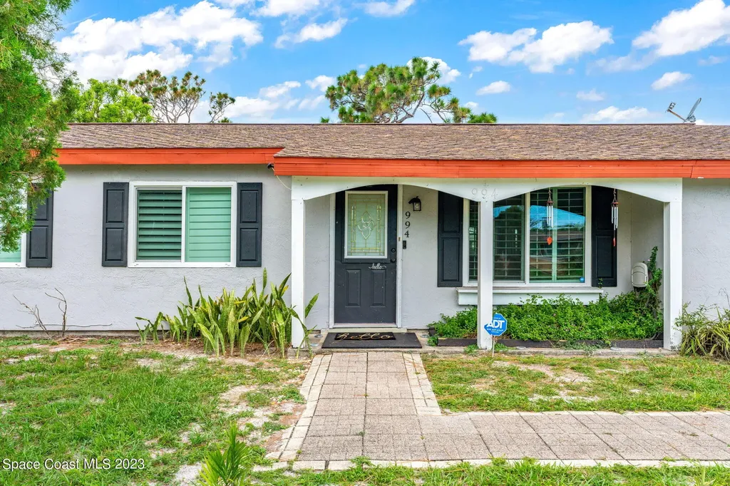 994 Hampshire Avenue NE Palm Bay FL 32905