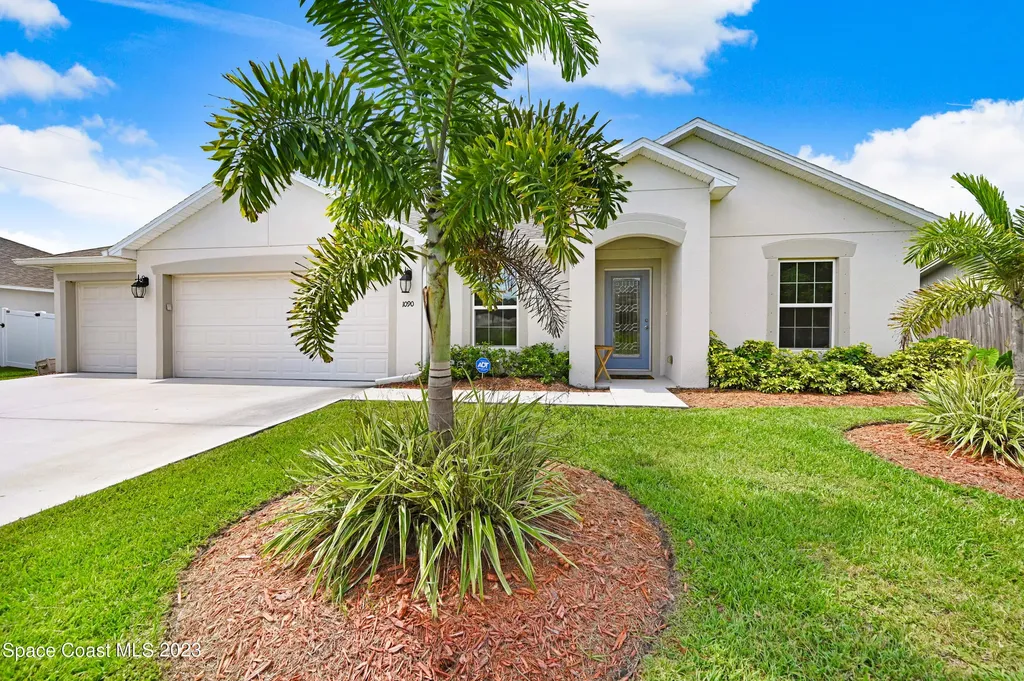 1090 Hosbine Street SE Palm Bay FL 32909