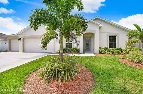 1090 Hosbine Street SE Palm Bay FL 32909