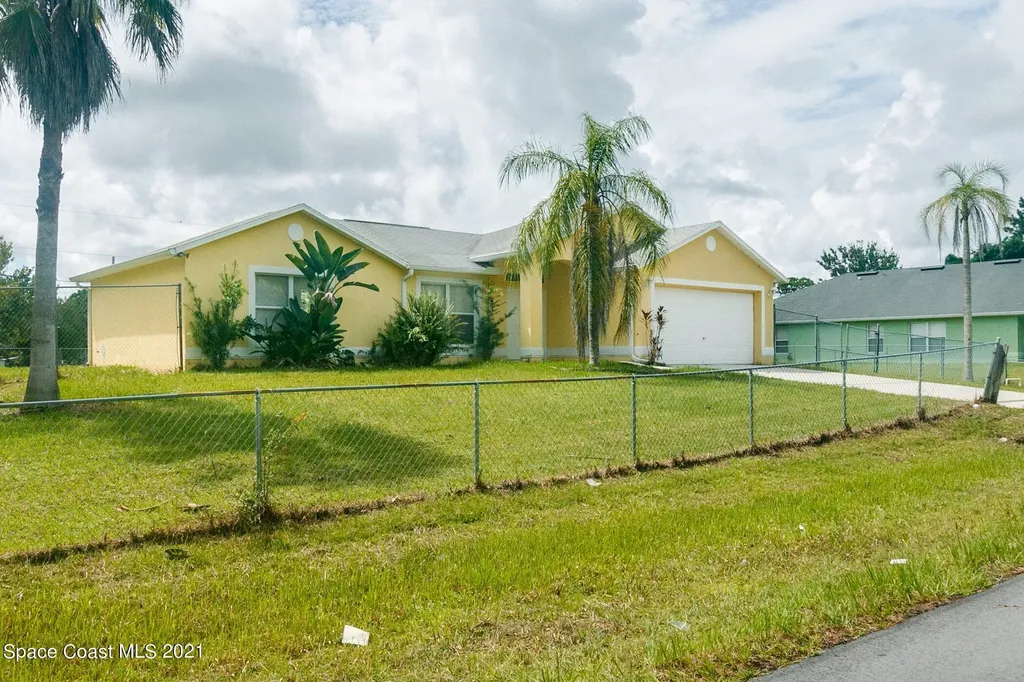 1130 Sapphire Street SE Palm Bay FL 32909