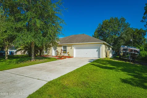 830 Reardon Street SE Palm Bay FL 32909