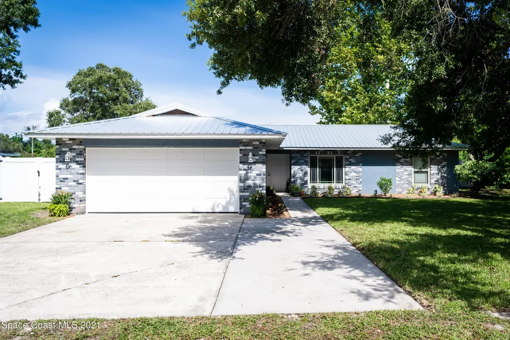 225 S Hilltop Drive Titusville FL 32796