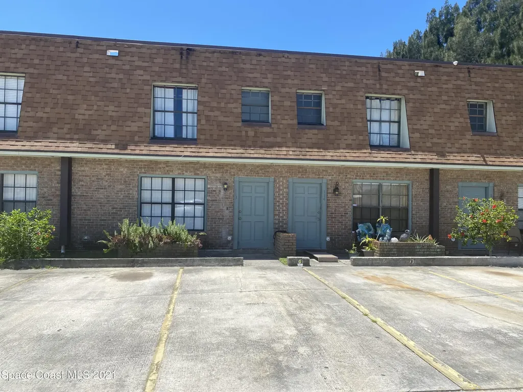 1300 Arlington Lane NE Palm Bay FL 32905