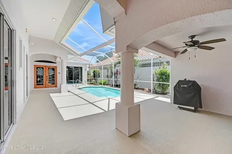 425 Carmel Drive Melbourne FL 32940