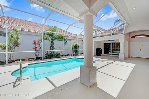 425 Carmel Drive Melbourne FL 32940