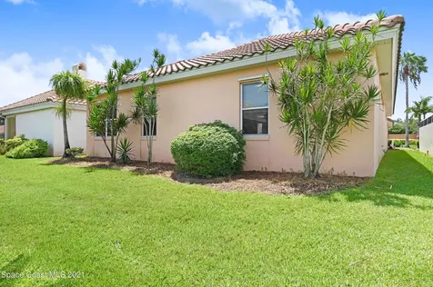 425 Carmel Drive Melbourne FL 32940