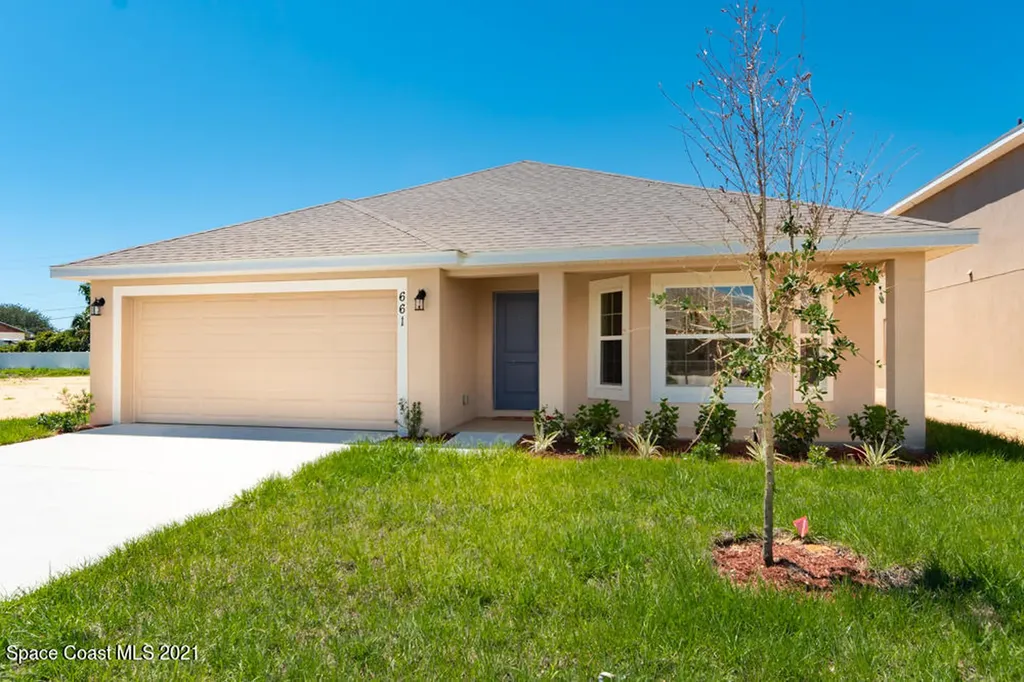 2562 Pinwherry Street NW Palm Bay FL 32907