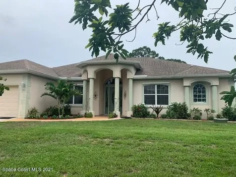 285 Higgins Avenue NW Palm Bay FL 32907