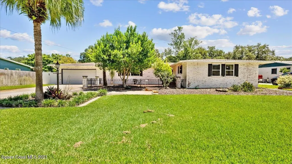1865 N Carpenter Road Titusville FL 32796