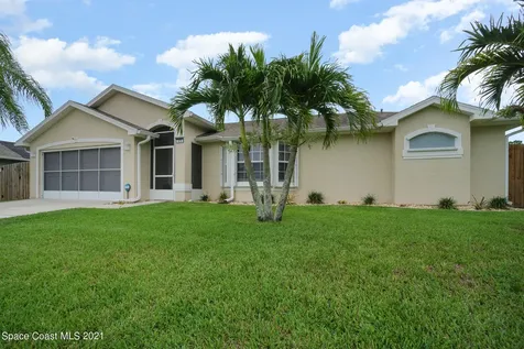 975 Celle Avenue NW Palm Bay FL 32907