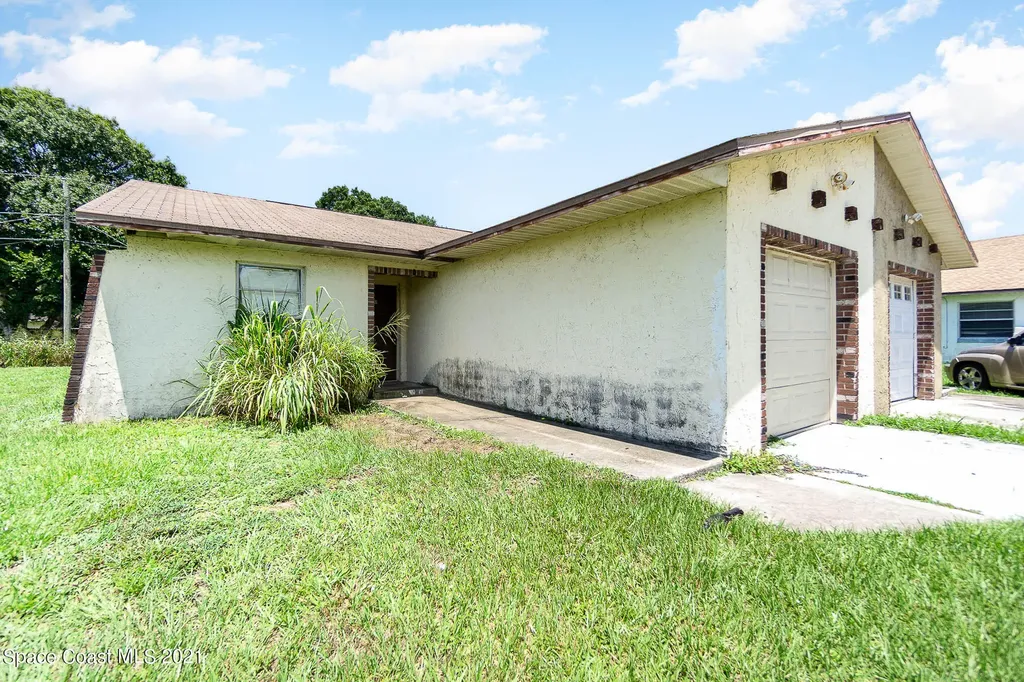 360 Country Lane Drive Cocoa FL 32926