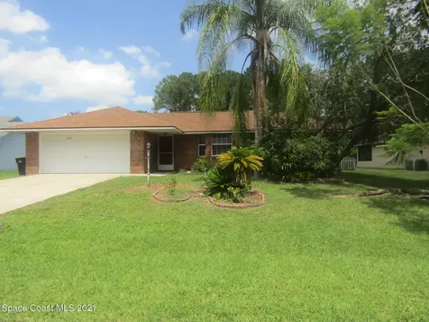 1053 Crazyhorse Avenue NW Palm Bay FL 32907