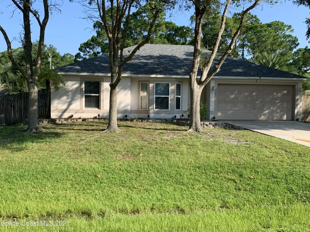 929 Quinn Street SE Palm Bay FL 32909