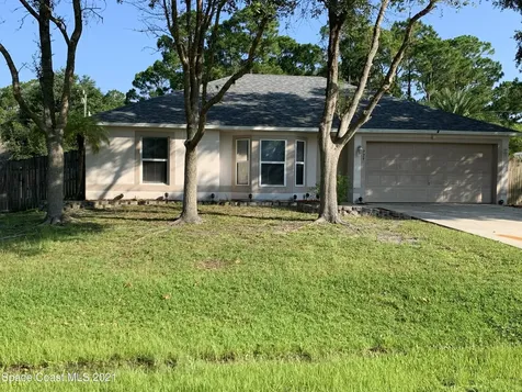 929 Quinn Street SE Palm Bay FL 32909