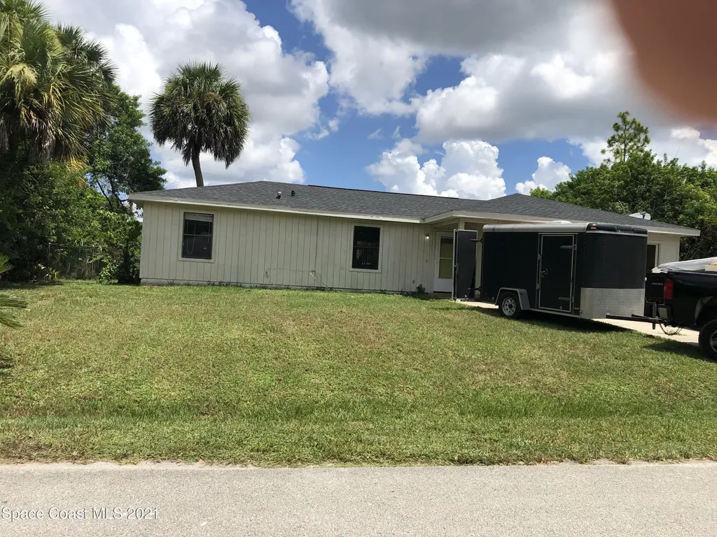 877 Serenade Street NW Palm Bay FL 32907