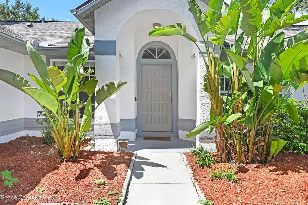 1099 Flower Street NW Palm Bay FL 32907