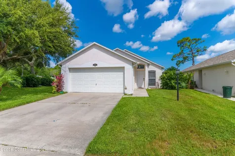 2001 Redwood Circle NE Palm Bay FL 32905