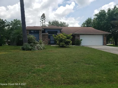 1701 Halfmoon Street NW Palm Bay FL 32907