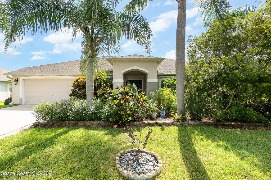 1057 Egret Lake Way Melbourne FL 32940
